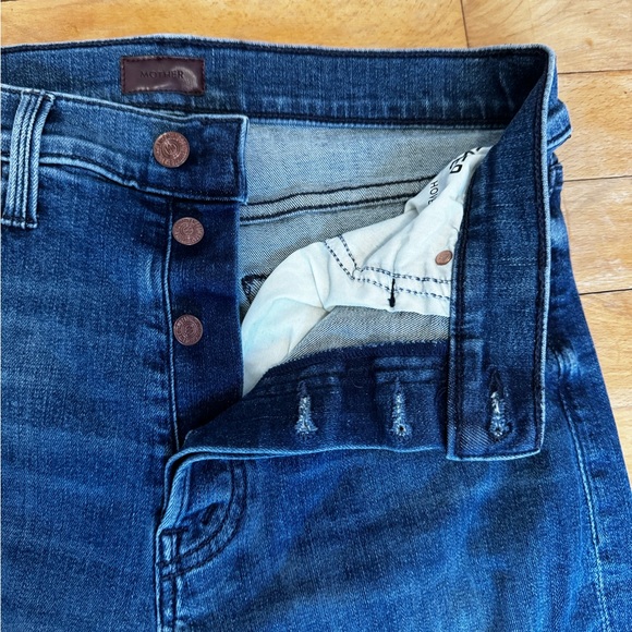 Like new! Mother brand denim. Size 28. Tomcat Hover. - Picture 3 of 7